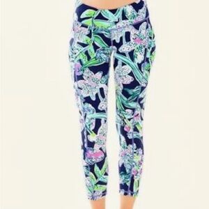 EUC Lilly Pulitzer UPF 50+ Luxletic Weekender Floral Crop Leggings